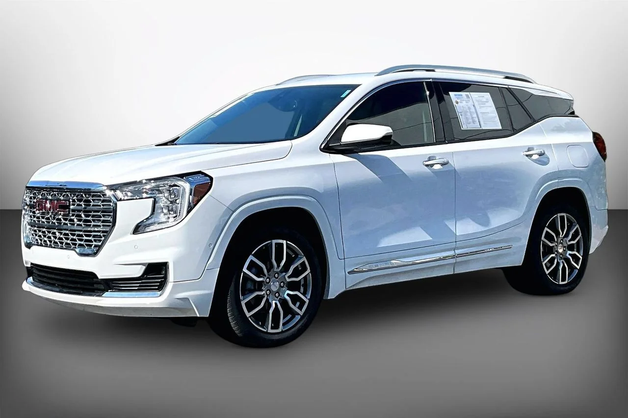 Certified Used 2022 White GMC Denali image 4
