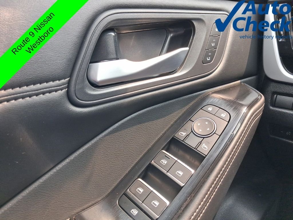 Used 2024 White Nissan SL image 24