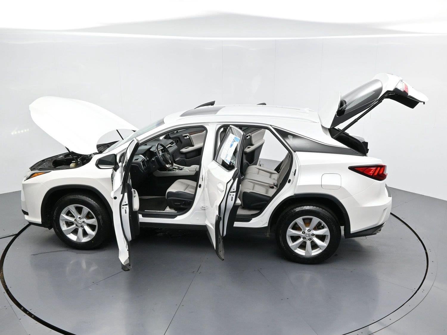 Used 2016 Eminent White Pearl Lexus FWD 4dr image 46