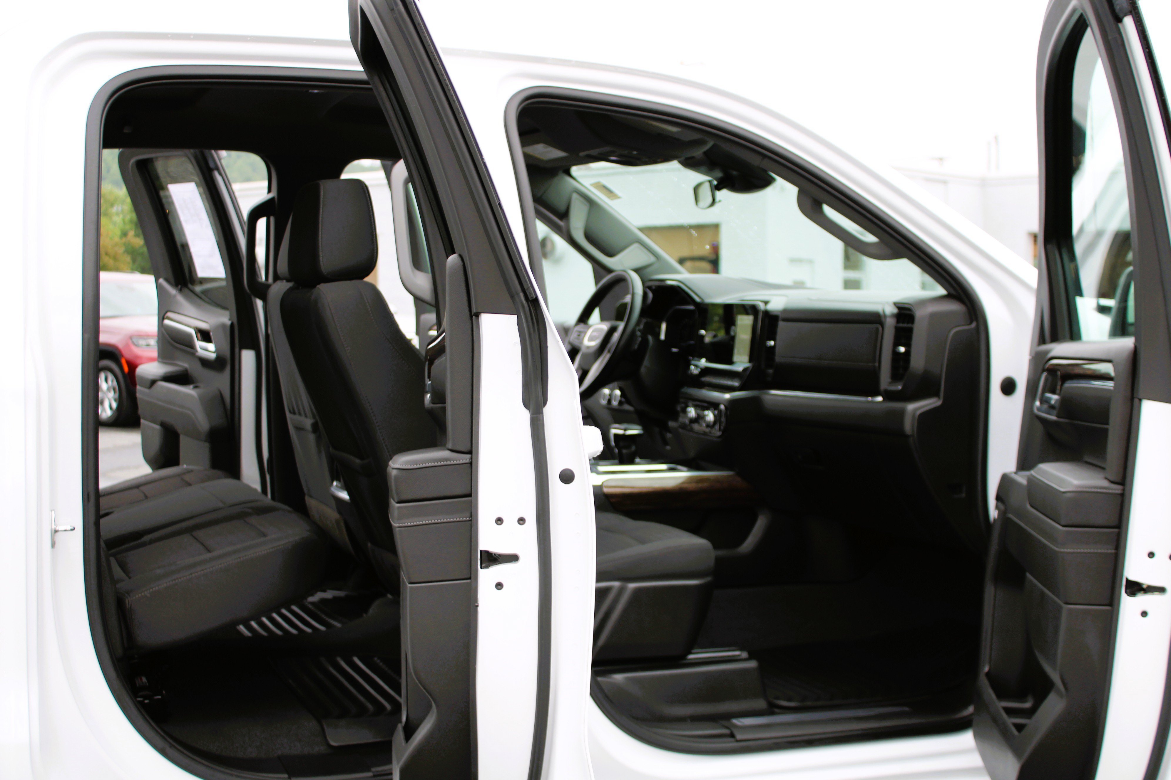 Used 2023 Summit White GMC Elevation image 16