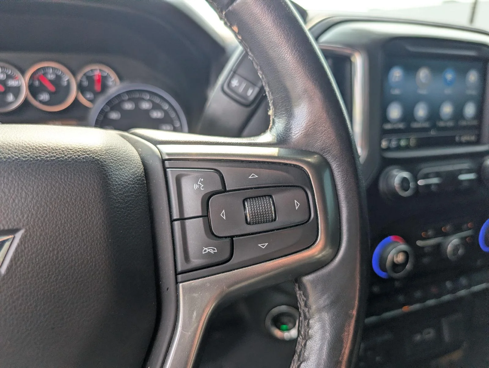 Used 2021 NORTHSKY BLUE METALLIC Chevrolet RST image 16