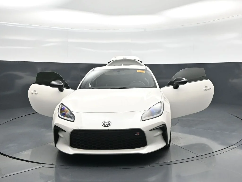 Used 2024 White Toyota Premium image 27