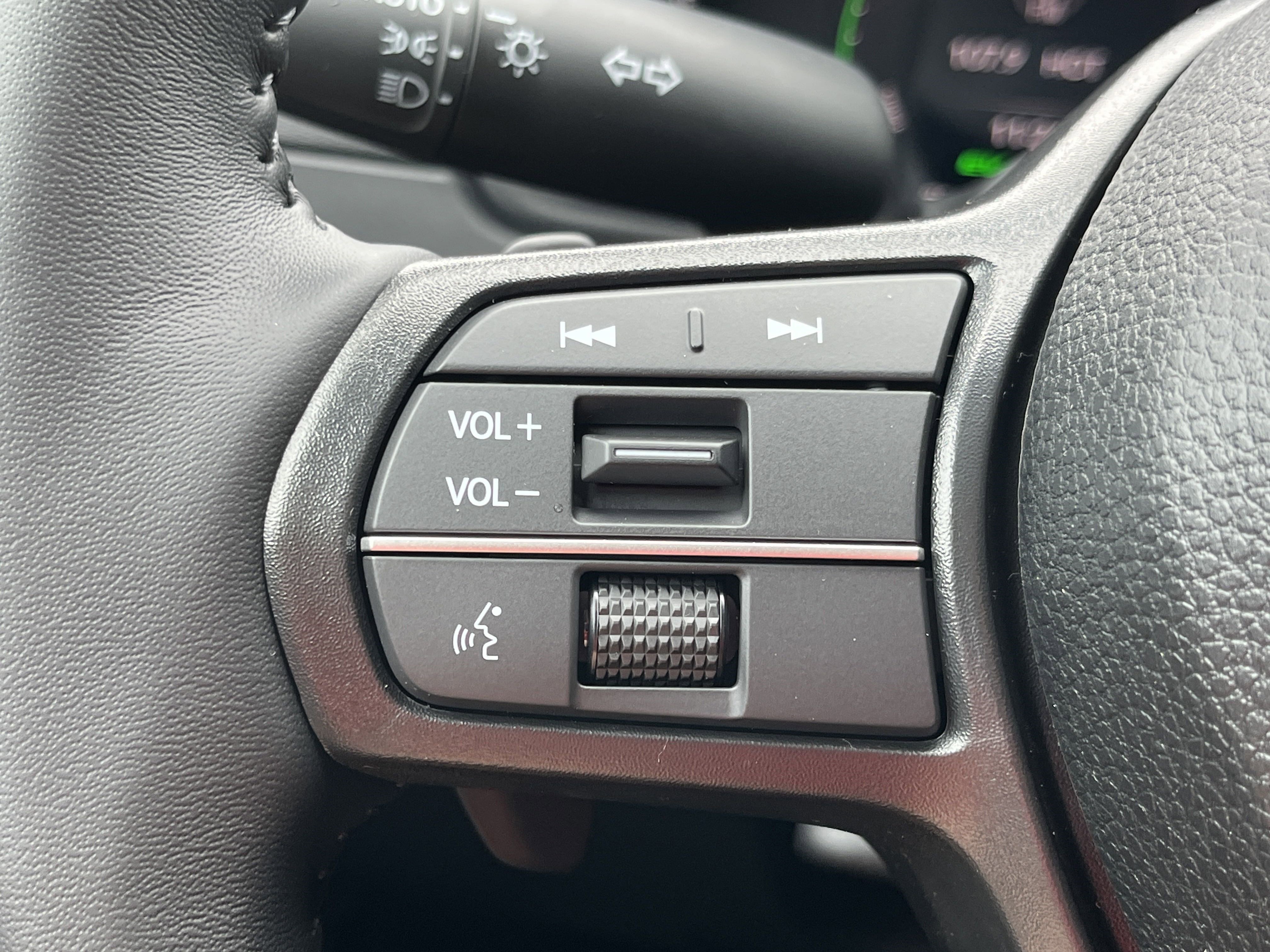 2025 Honda Accord Hybrid EX-L - Photo 15