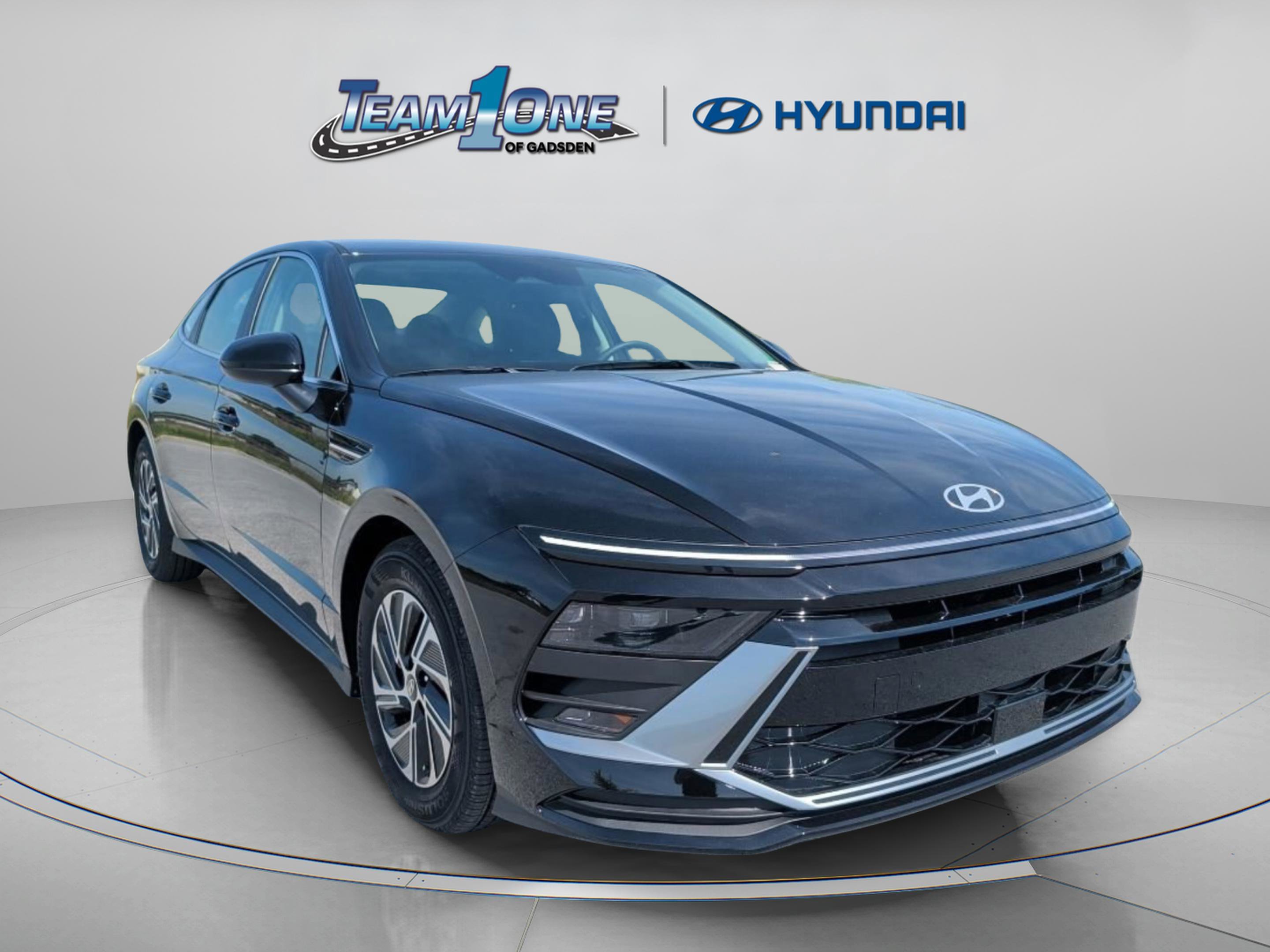 2026 Hyundai Sonata Blue's photo