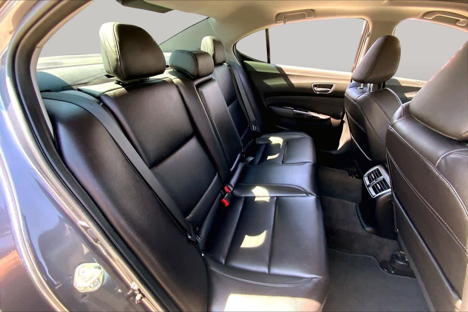 Used 2019 Modern Steel Metallic Acura  image 20