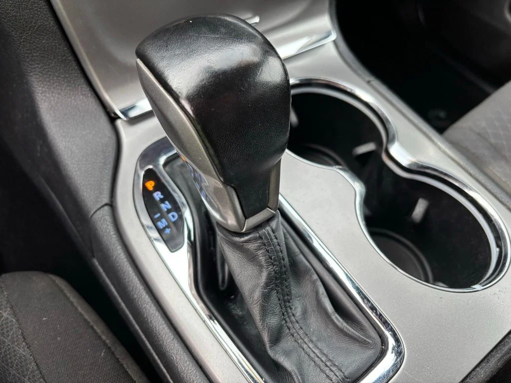Used 2020 Black Jeep Laredo image 27