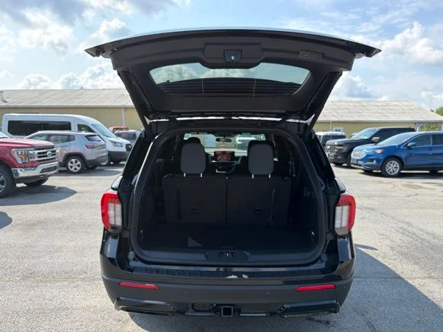 New 2026 Agate Black Metallic Ford ST-Line image 56