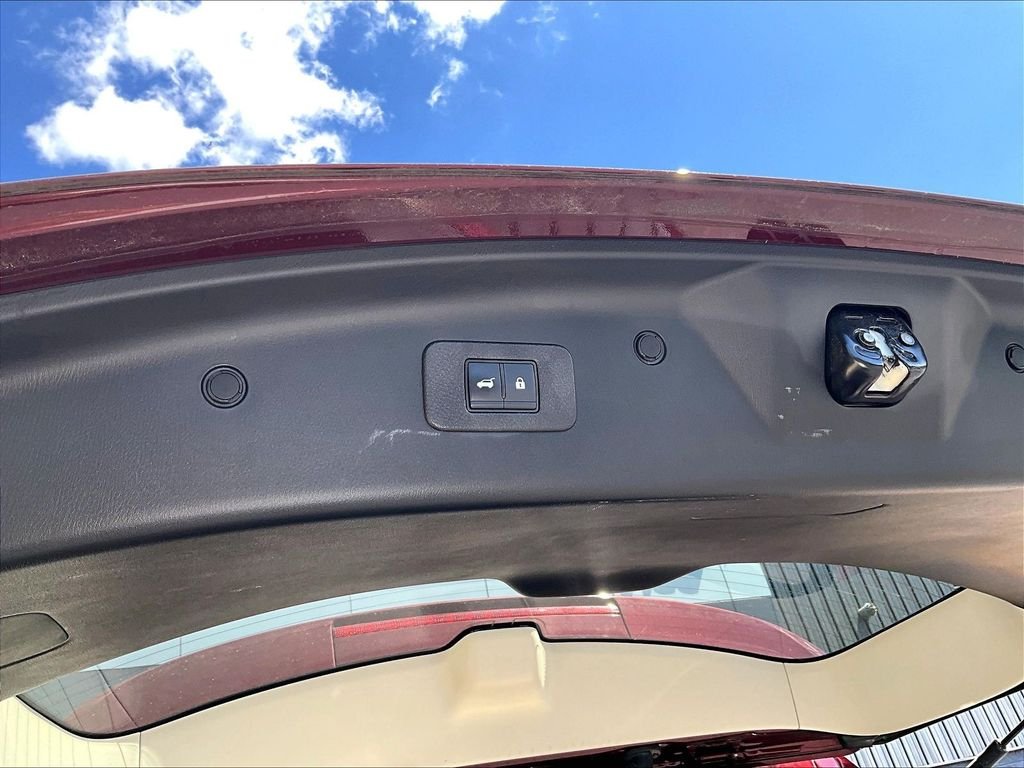 Used 2024 Red Nissan Platinum image 26