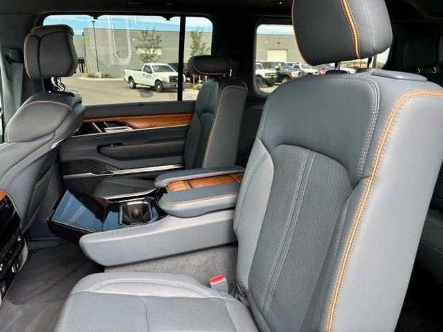 Used 2022 Black Jeep Series II image 18