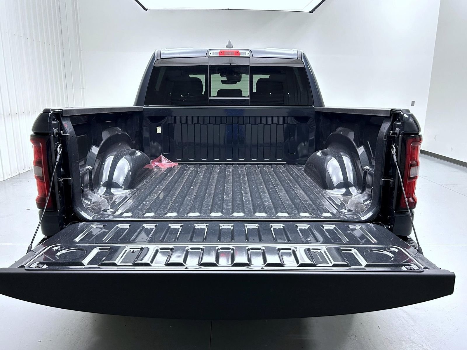 New 2026 Forged Blue Metallic Exterior Paint RAM Big Horn/Lone Star image 21