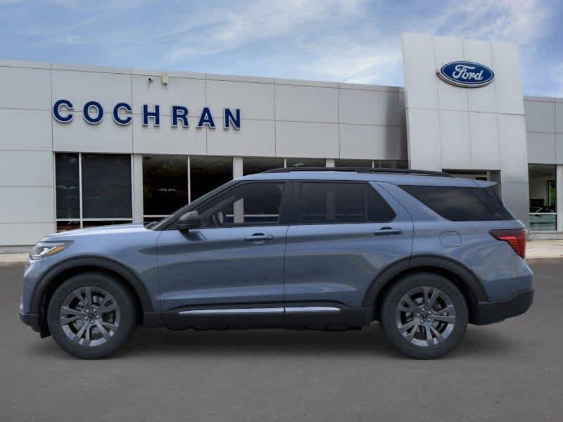 New 2025 Vapor Blue Metallic Ford Active image 4