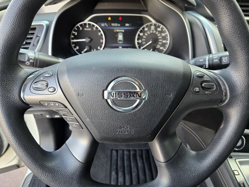 Used 2020 Pearl White Tricoat Nissan S image 16