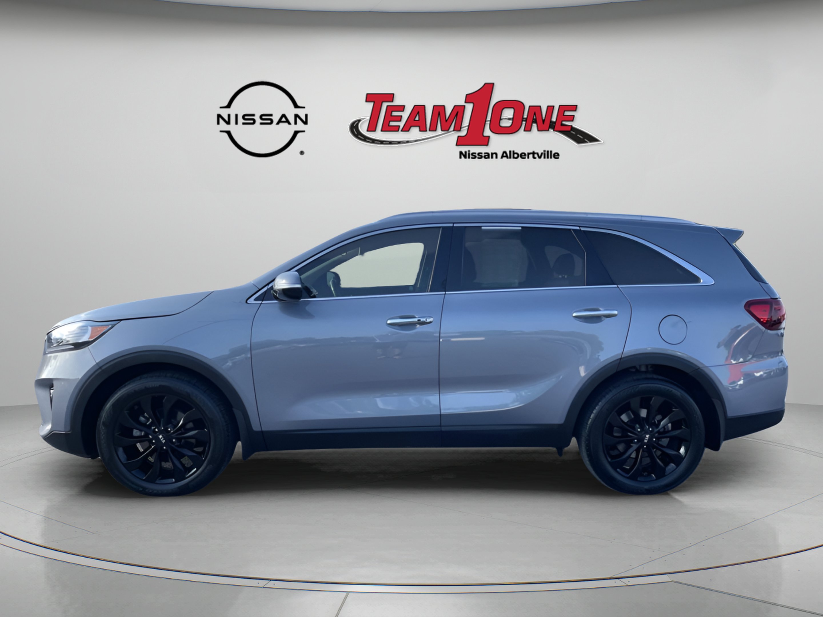 Used 2020 Silver Kia EX image 4