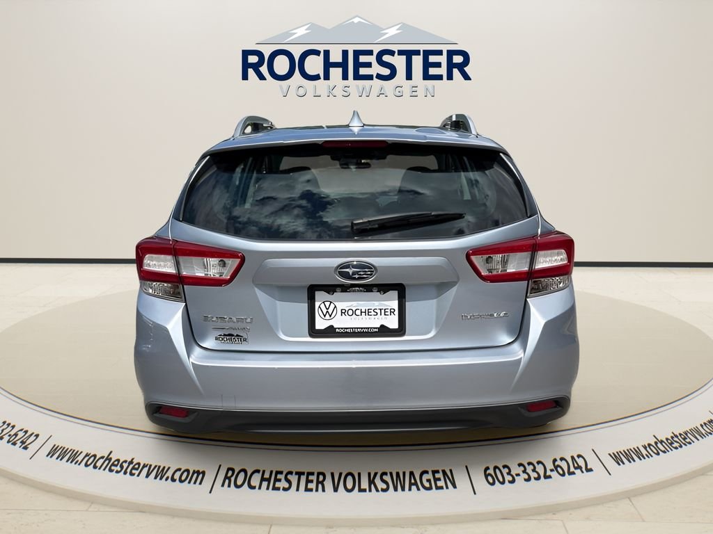 Used 2018 Ice Silver Metallic Subaru 2.0i Premium image 5