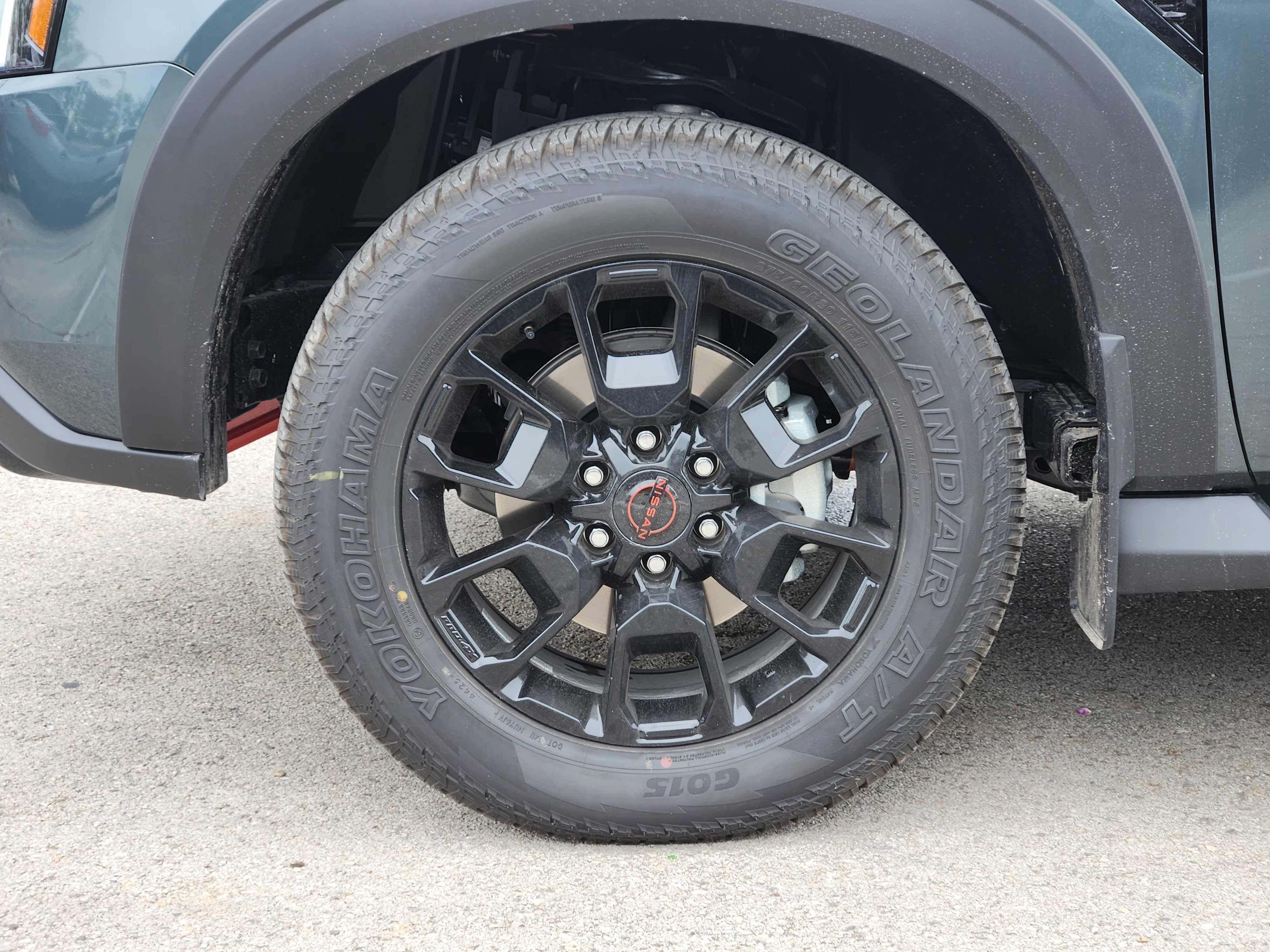 New 2026 Alpine Metallic / Super Black Two-tone Nissan PRO-4X® image 10