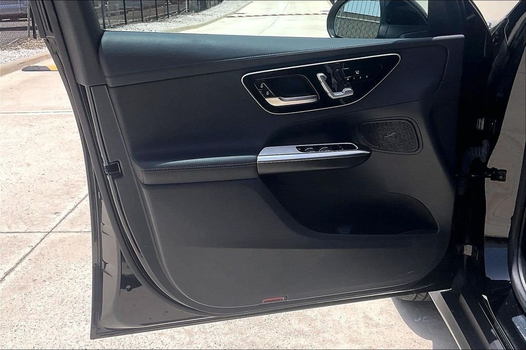 Certified Used 2024 Black Mercedes-Benz GLC 300 image 18