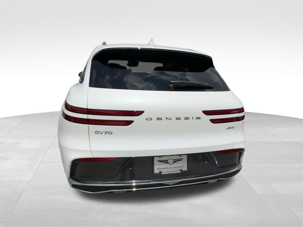 New 2026 White Genesis 2.5T ADVANCED image 7