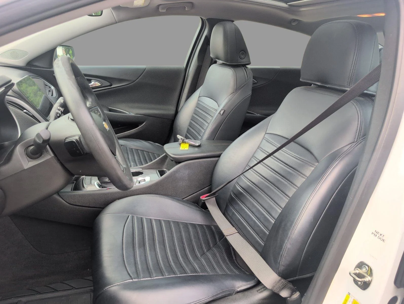 Used 2022 Summit White Chevrolet LT image 17