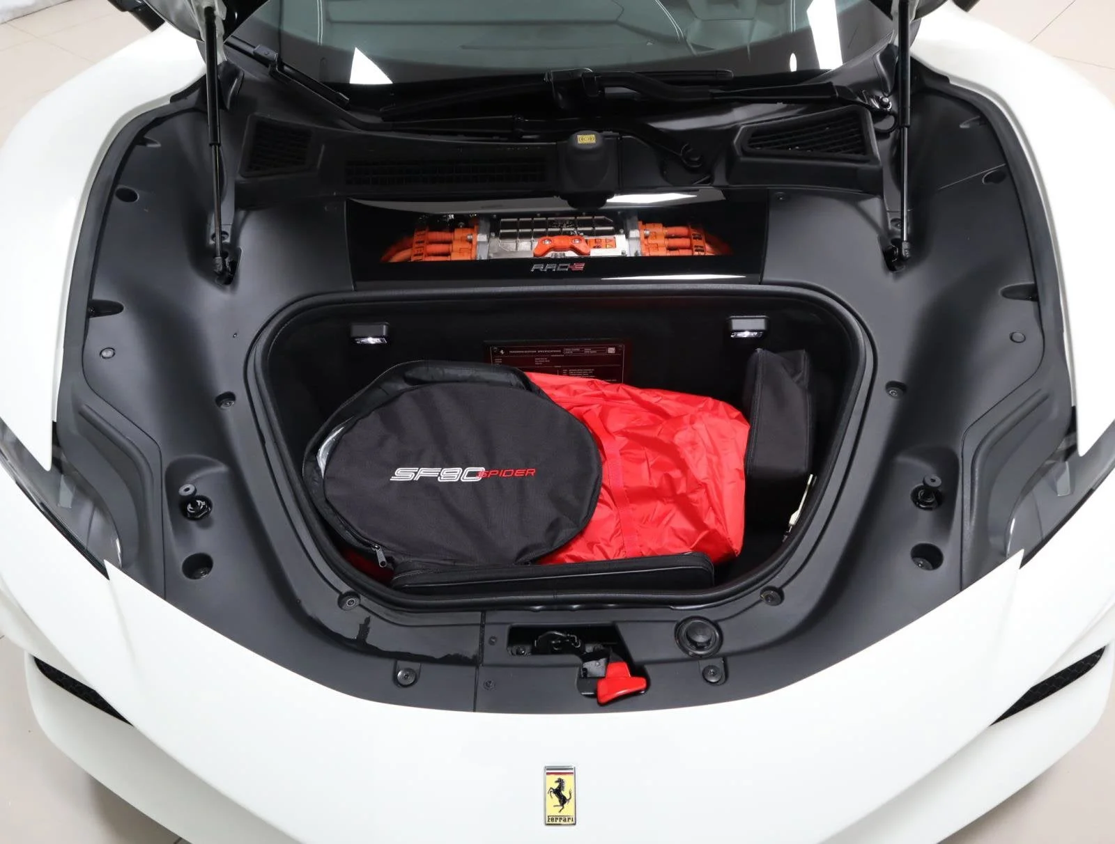 Certified Used 2025 Bianco Avus Ferrari  image 11