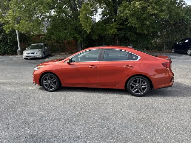 Used 2019 Red Kia EX image 8