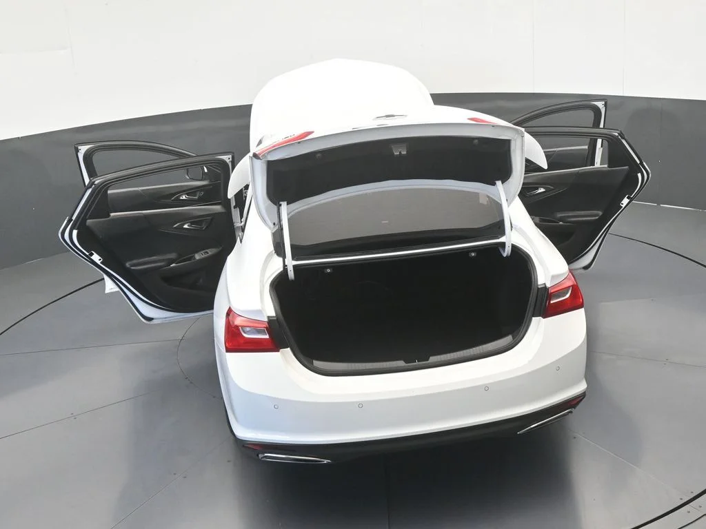 Used 2024 Summit White Chevrolet RS image 60