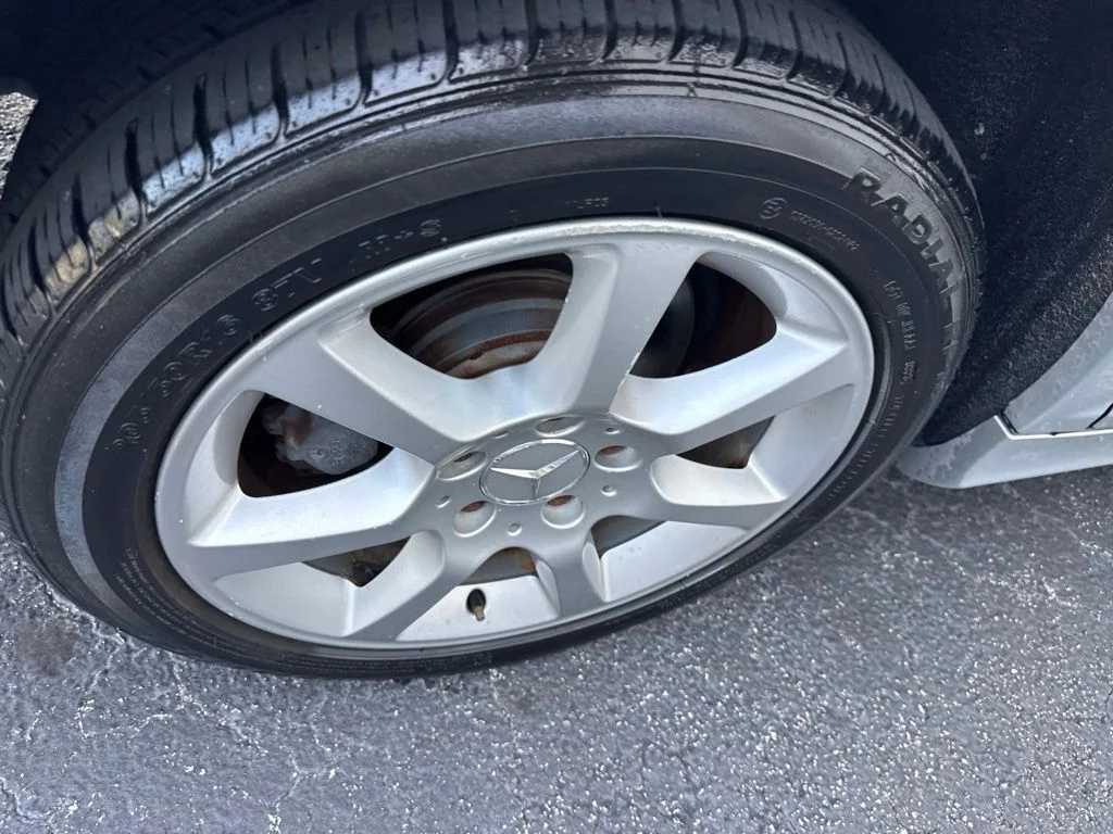 Used 2007 Silver Mercedes-Benz C 280 image 3