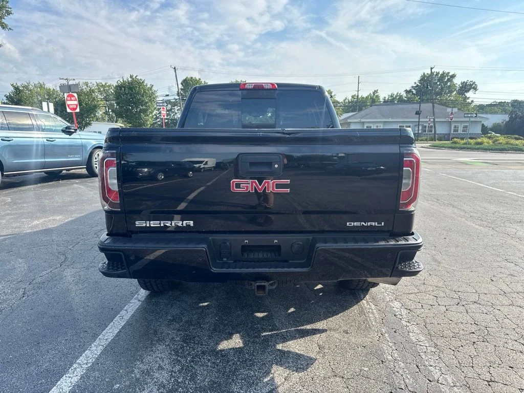 Used 2017 Black GMC Denali image 5