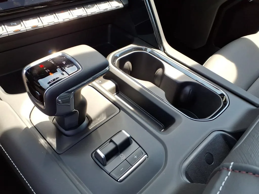 2026 GMC Sierra 1500 AT4X - Photo 9