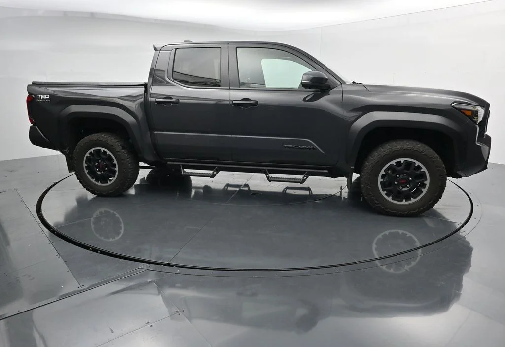 Used 2024  Toyota TRD Off-Road image 8