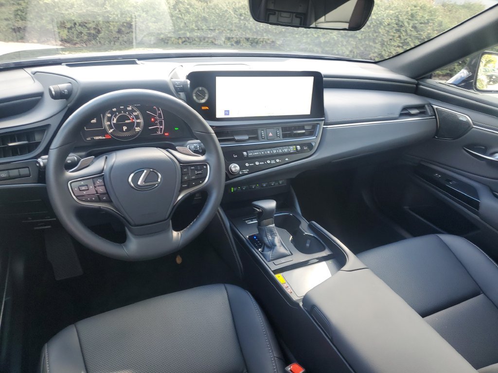 Used 2025 Black Lexus 350 image 10