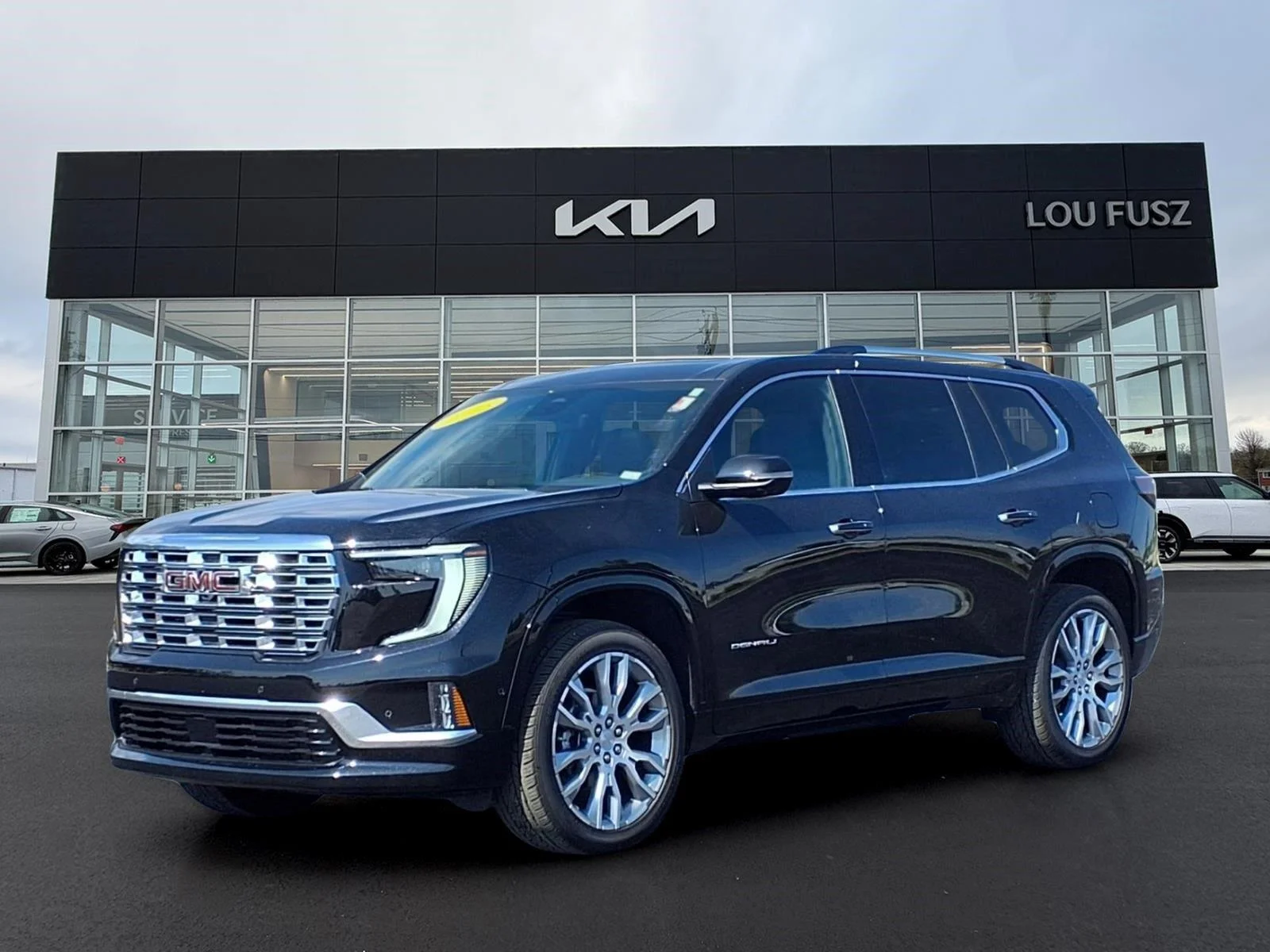 2025 GMC Acadia Denali