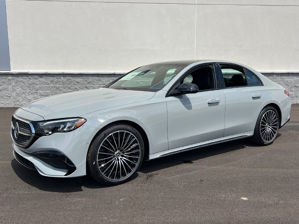 New 2026 MANUFAKTUR Alpine Grey Mercedes-Benz E 350 image 36