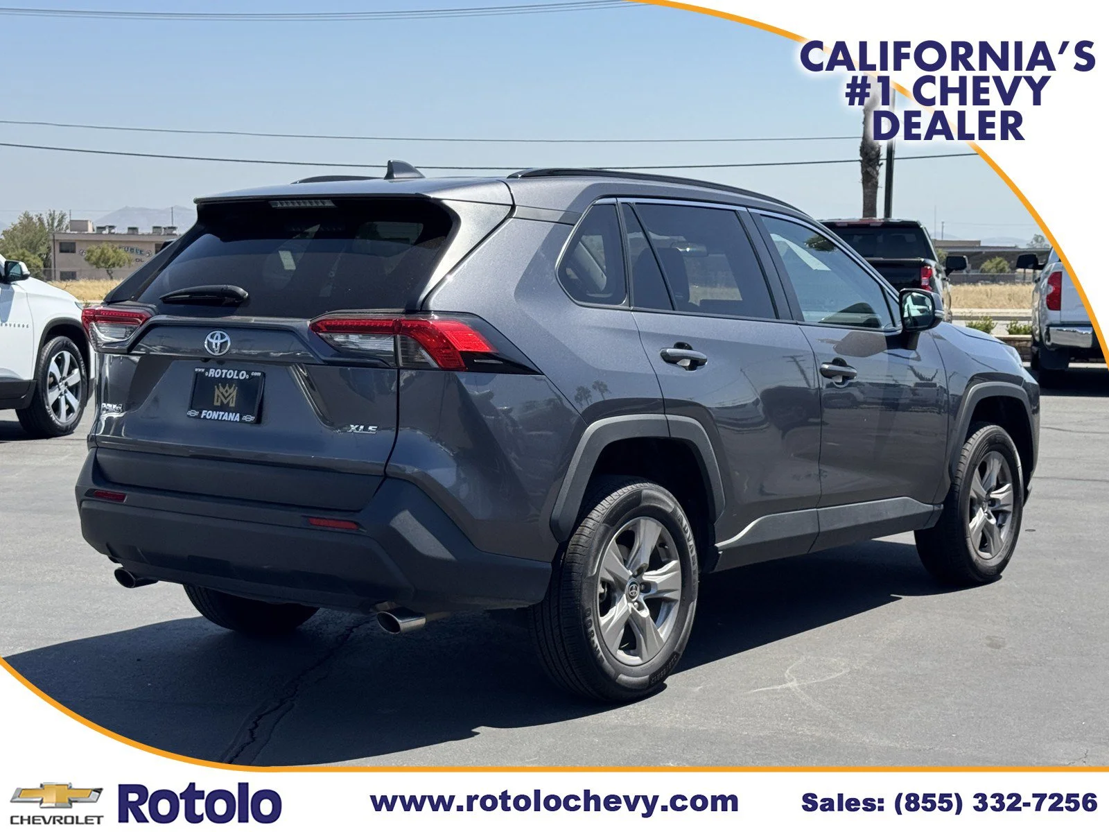 Used 2024 MAGNETIC GRAY MET Toyota XLE image 6