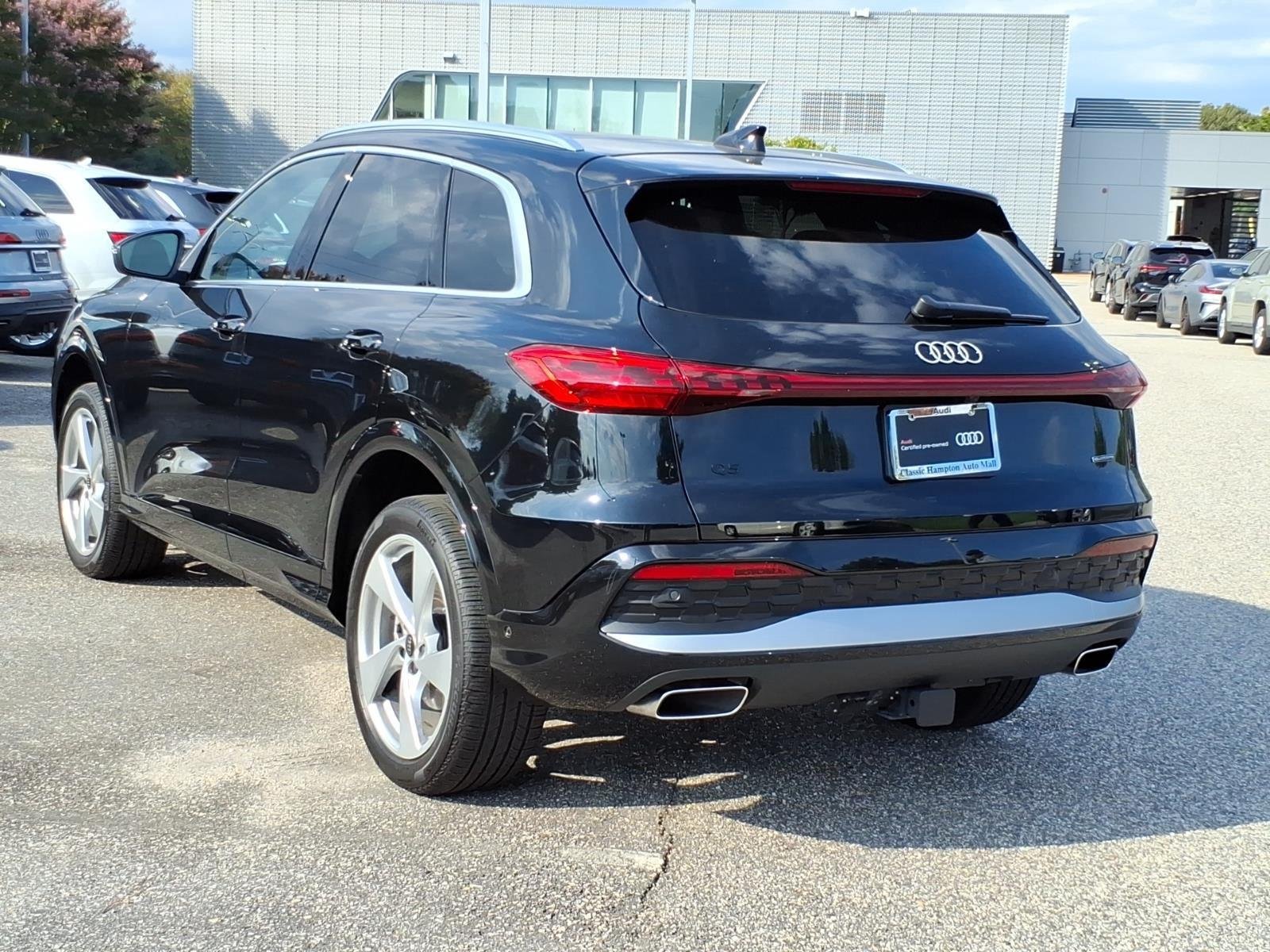 Used 2025 Mythos Black Metallic Audi Premium Plus image 10