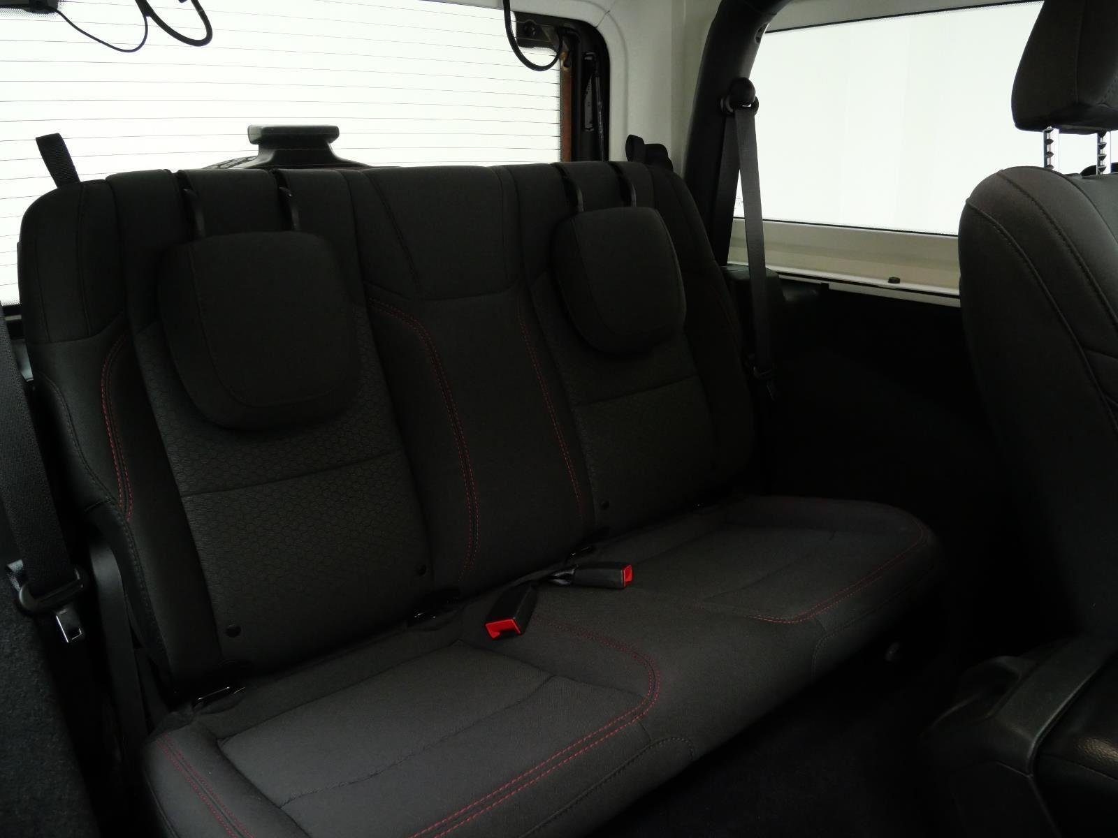 Used 2022 Bright White Clearcoat Jeep Rubicon image 28