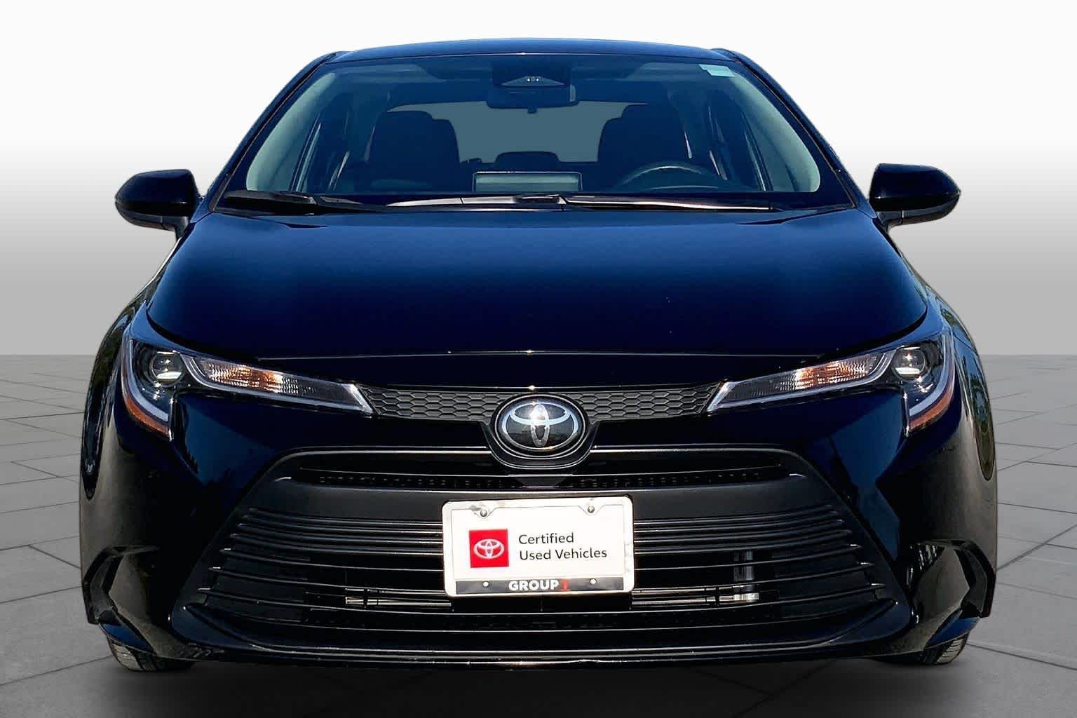Used 2026 Midnight Black Metallic Toyota LE image 4