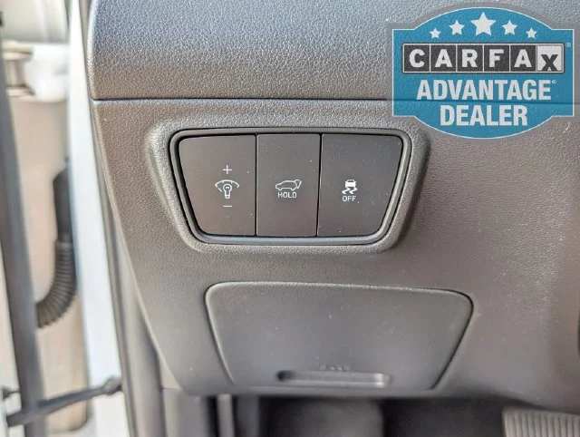 Used 2024 White Hyundai SEL image 20