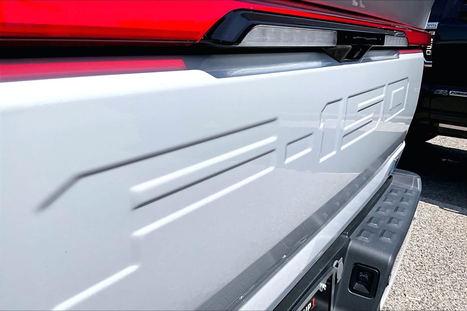 Certified Used 2024 Avalanche Ford LARIAT image 11