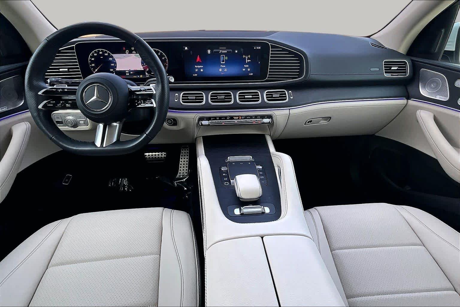 Used 2025 MANUFAKTUR Moonlight White Metallic Mercedes-Benz GLS 450 image 14