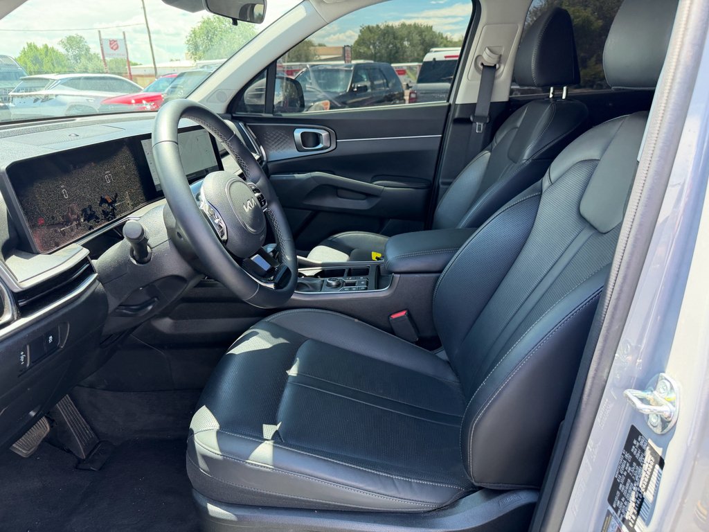 Used 2025 Wolf Gray Kia S image 8