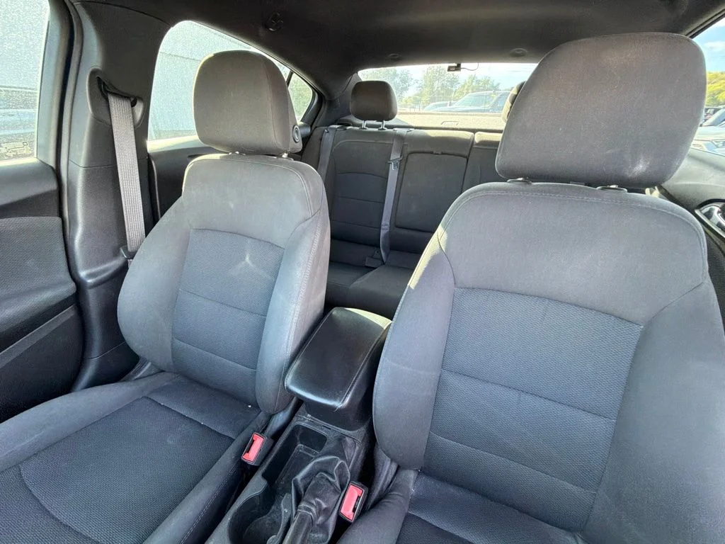 Used 2017 Blue Metallic Chevrolet LT image 10