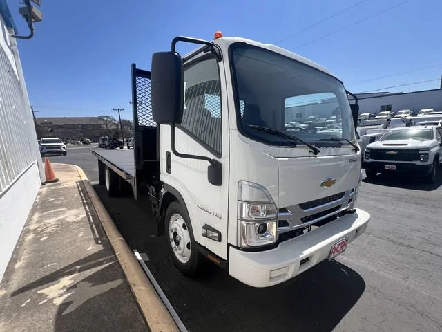 2025 Chevrolet Low Cab Forward 4500 HG NA