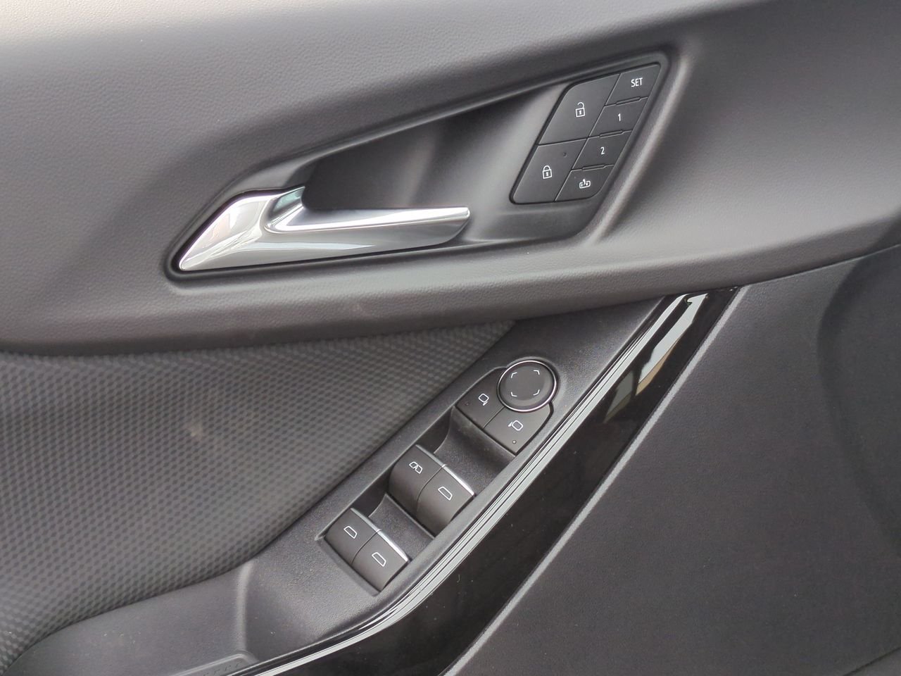 2026 Chevrolet Equinox RS - Photo 23