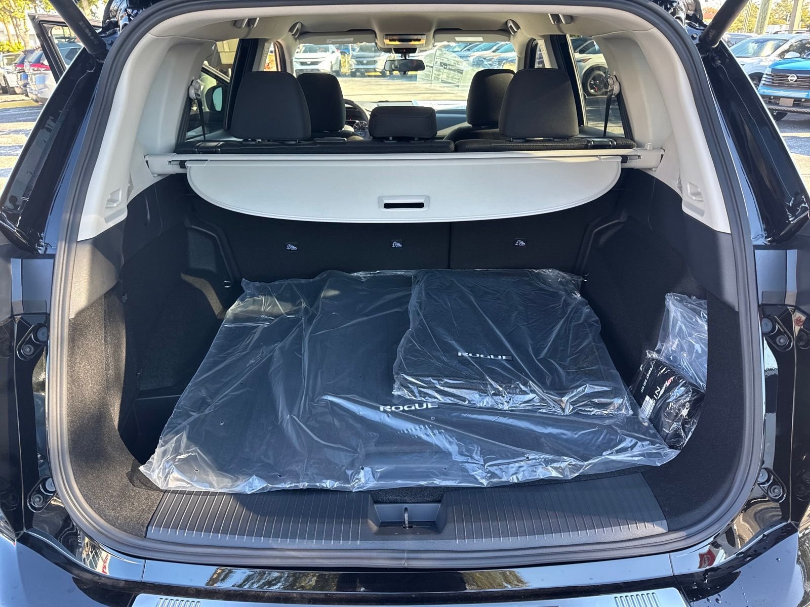 New 2026 Nissan Rogue SV 4D Sport Utility