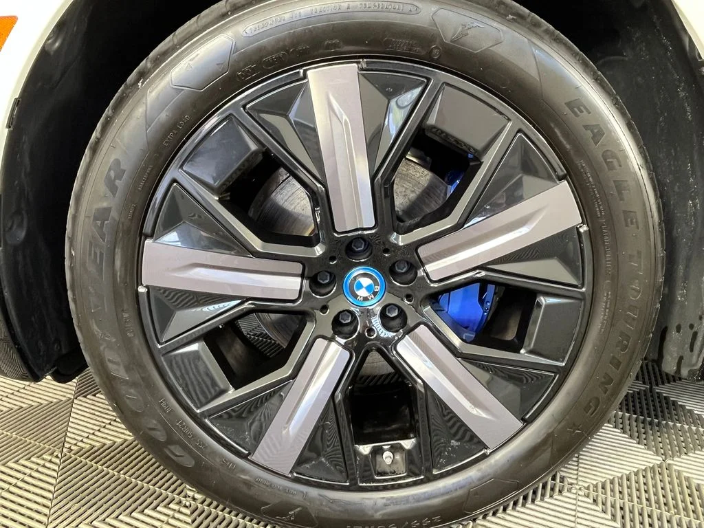 Certified Used 2024 White BMW xDrive50 image 13