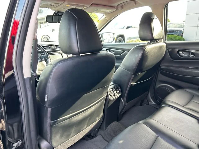 Used 2018 Magnetic Black Nissan SL image 17