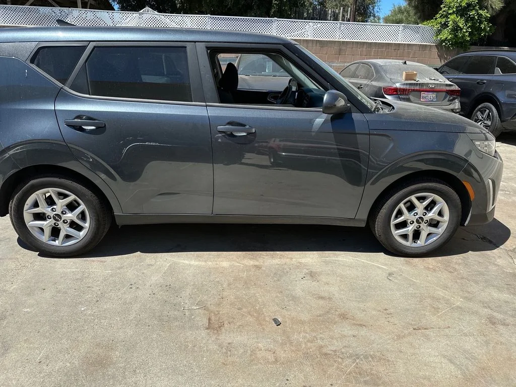2025 Kia Soul LX - Photo 6