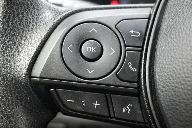 Used 2022 Silver Toyota LE image 17