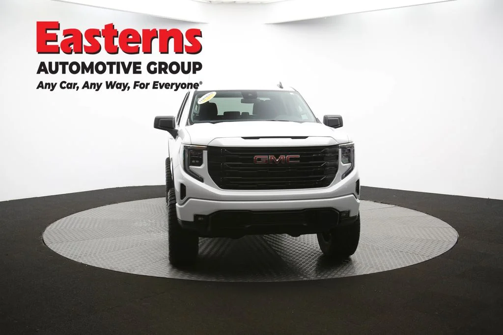 Used 2025 White GMC Elevation image 50
