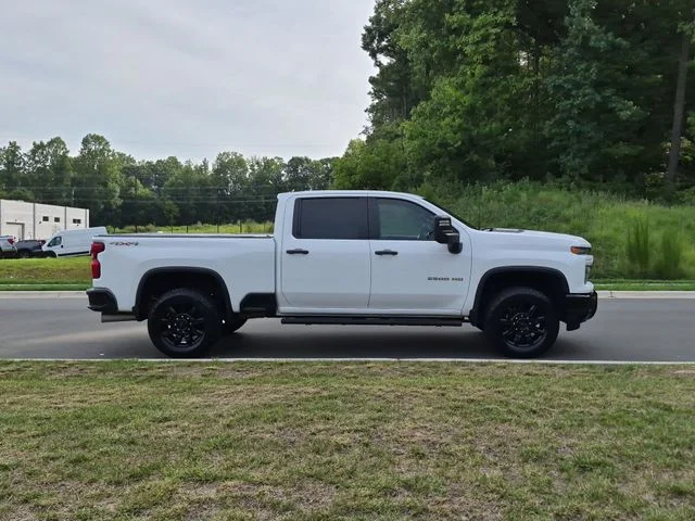 Used 2024 White Chevrolet Custom image 14